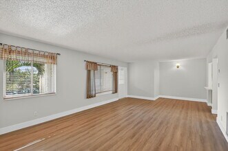 4996 Sable Pine Cir in West Palm Beach, FL - Building Photo - Building Photo