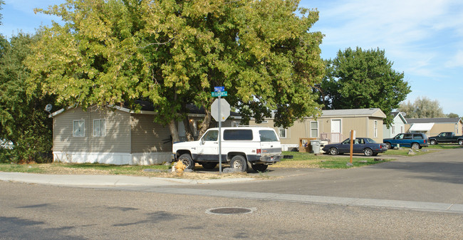 Bailey Park in Nampa, ID - Building Photo - Building Photo