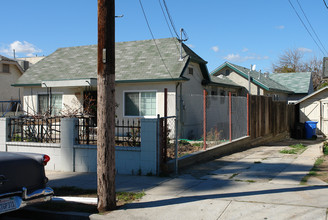 1233 Kenmore Ave in Los Angeles, CA - Building Photo - Building Photo