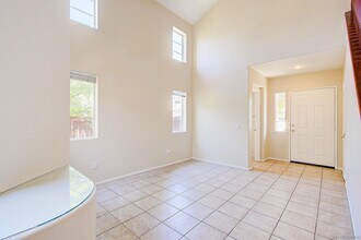 26191 Cypress Union Ln in Murrieta, CA - Building Photo - Building Photo