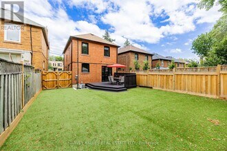 1836 Bathurst St in Toronto, ON - Building Photo - Building Photo