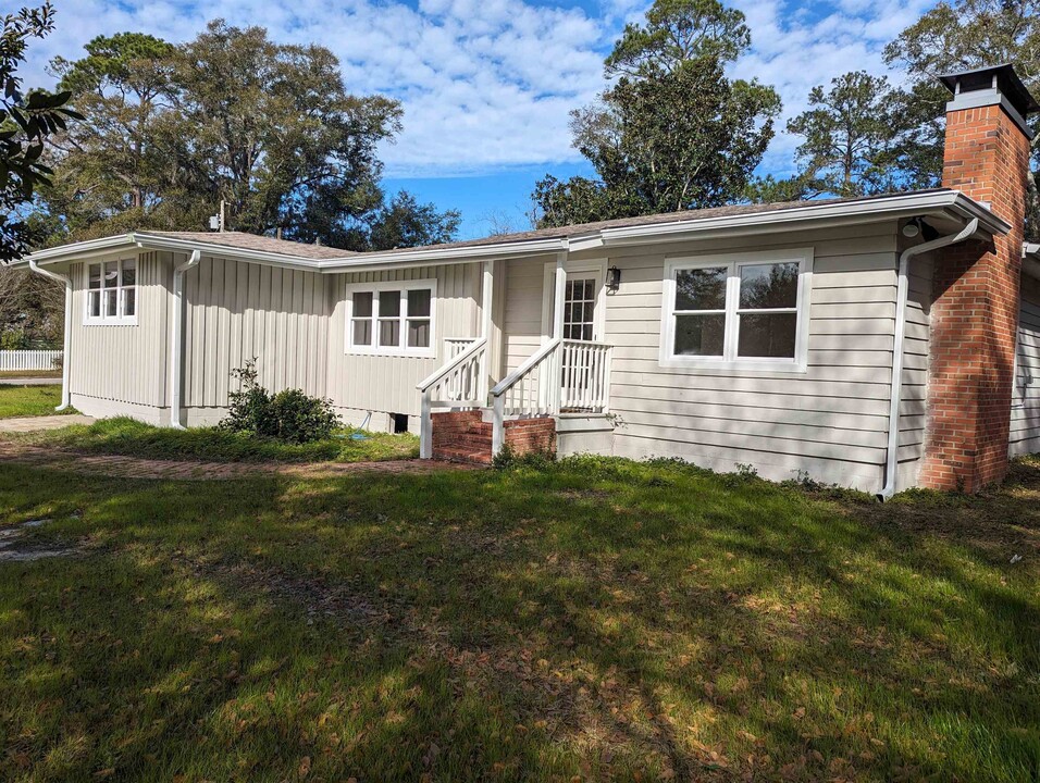 170 W Cherokee St in Monticello, FL - Building Photo