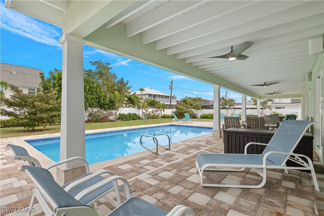 517 110th Ave N in Naples, FL - Building Photo