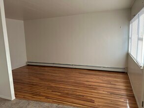 450 Beach 63rd St, Unit Apt #2 in Arverne, NY - Building Photo - Building Photo