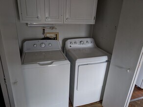 277 N Main St in Montgomery, IN - Foto de edificio - Building Photo