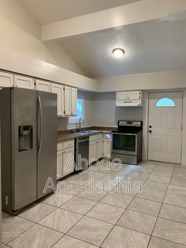 41 Mullins Hl in Pikeville, KY - Building Photo - Building Photo