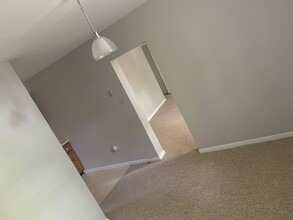 2148 St James Ave in Cincinnati, OH - Building Photo - Building Photo
