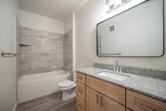 Sage Point Village in Ammon, ID - Foto de edificio - Interior Photo