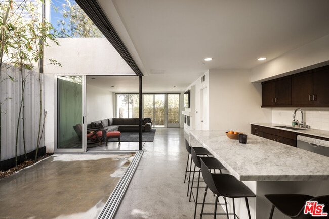 property at 4288 Perlita Ave