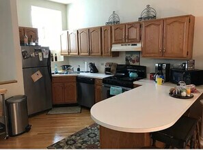 1948 W Berteau Ave in Chicago, IL - Foto de edificio - Building Photo