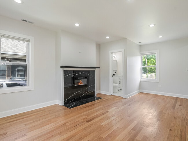 1309 Ridgewood Dr in Highland Park, IL - Building Photo - Building Photo