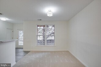 87 Harbour Heights Dr in Annapolis, MD - Building Photo - Building Photo