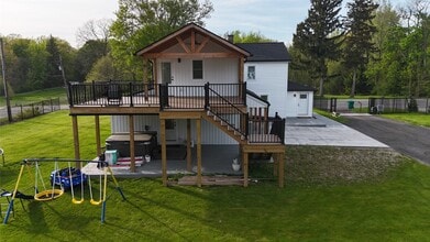 6615 E Lake Rd in Erie, PA - Building Photo - Building Photo