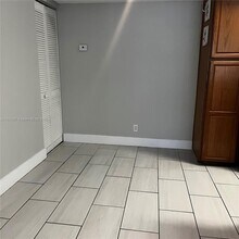 601 Lyons Rd in Coconut Creek, FL - Building Photo - Building Photo