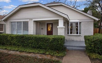 2016 Clover Ln in Fort Worth, TX - Building Photo