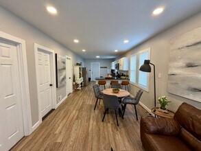 8843 E Canfield St in Detroit, MI - Building Photo - Building Photo