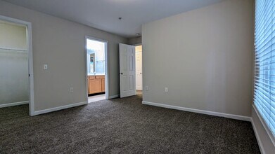 3710 Cotswold Ave, Unit P in Greensboro, NC - Building Photo - Building Photo