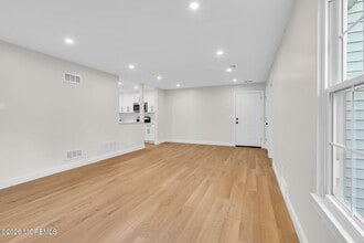 18-7 Augusta Ct in Freehold Township, NJ - Building Photo - Building Photo