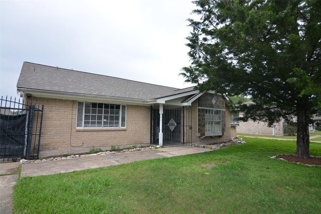 property at 11522 High Star Dr