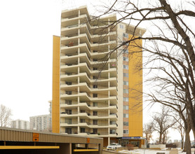 Panorama Apartments in Edmonton, AB - Building Photo - Building Photo