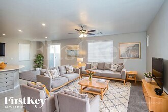 4515 Cradle Cliff St in North Las Vegas, NV - Building Photo - Building Photo