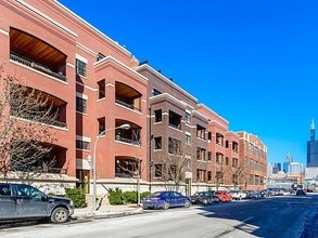 Jackson Street Condominiums in Chicago, IL - Building Photo - Building Photo