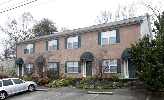 10428 Victoria Dr in Knoxville, TN - Foto de edificio - Building Photo