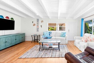 650 11th St in Marathon, FL - Foto de edificio - Building Photo