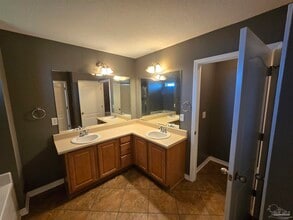 2320 Badger Cir in Cantonment, FL - Building Photo - Building Photo