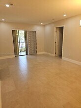 9716 Hammocks Blvd in Miami, FL - Building Photo - Building Photo