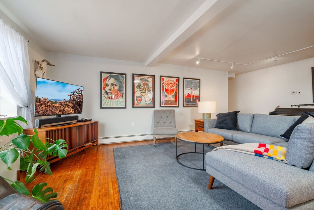 906 Agua Fria St in Santa Fe, NM - Building Photo