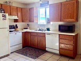 692 N 400 W in Kaysville, UT - Building Photo