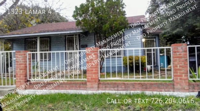 property at 1323 Lamar St