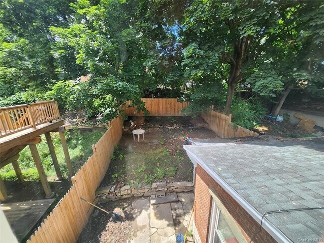 30 Conklin St, Unit 2 in Poughkeepsie, NY - Building Photo - Building Photo