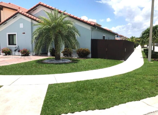 4400 SW 164th Path in Miami, FL - Building Photo - Building Photo