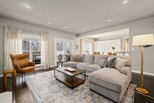 301 Genesis Dr in Bentonville, AR - Building Photo