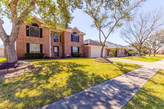 2509 Briarglen Dr in Pearland, TX - Building Photo - Building Photo