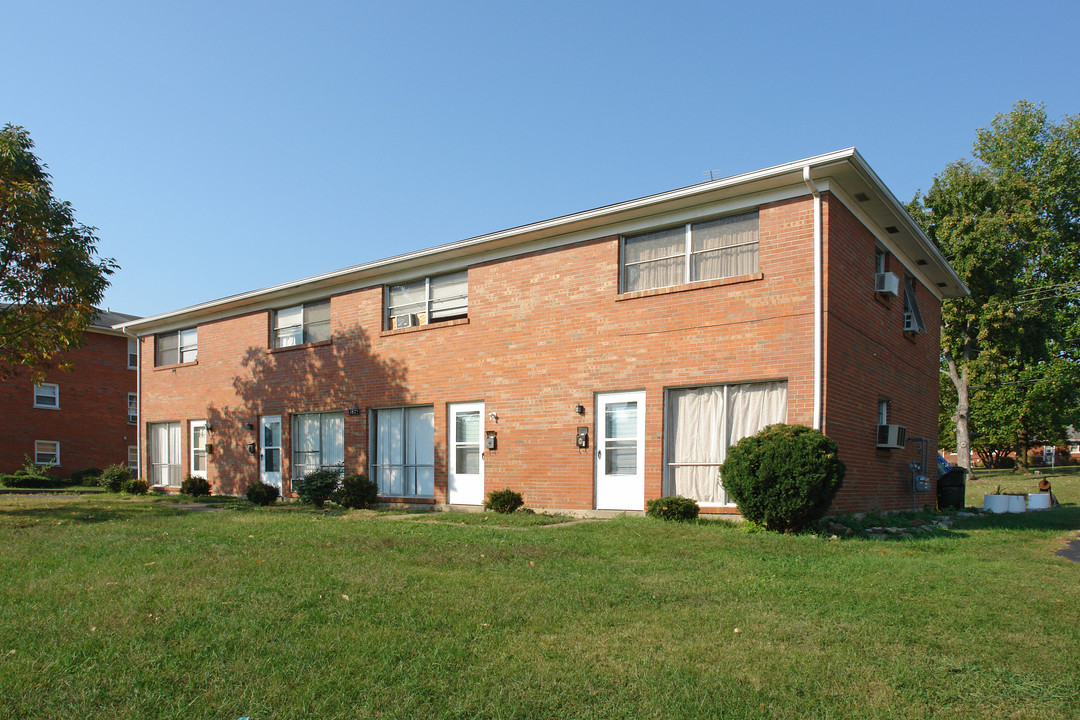 1625 Alexandria Dr in Lexington, KY - Building Photo