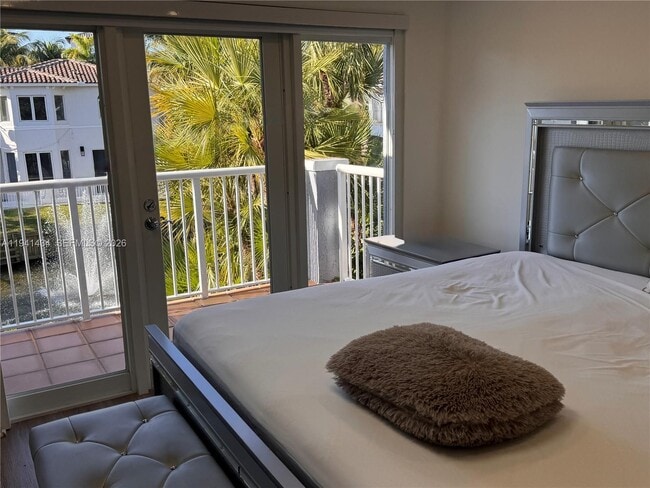 3102 NE 210th Terrace in Aventura, FL - Building Photo - Building Photo