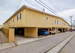 7733 Saint Bernard St in Playa Del Rey, CA - Building Photo - Building Photo