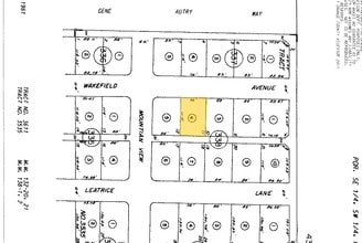 310 E Wakefield Ave in Anaheim, CA - Foto de edificio - Building Photo