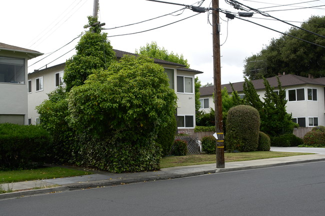 845 Roble Ave in Menlo Park, CA - Building Photo - Building Photo