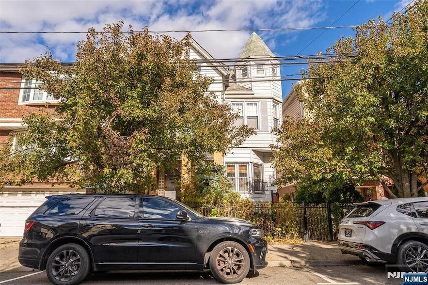 124 73rd St in North Bergen, NJ - Foto de edificio