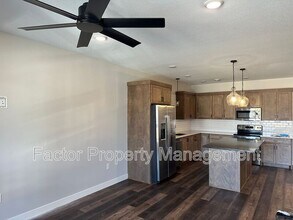 235 Belgrade Ave in North Mankato, MN - Building Photo - Building Photo