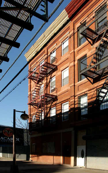 1499 Broadway in Brooklyn, NY - Building Photo