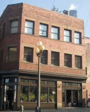 Old Boston Hotel in Seattle, WA - Foto de edificio - Building Photo
