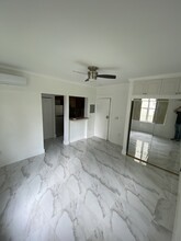 119 Menores Ave, Unit 1 in Coral Gables, FL - Building Photo - Building Photo