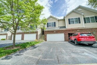 1342 N Winslowe Dr in Palatine, IL - Building Photo - Building Photo