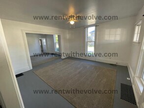 417 W Franklin St in Winchester, IN - Building Photo - Building Photo