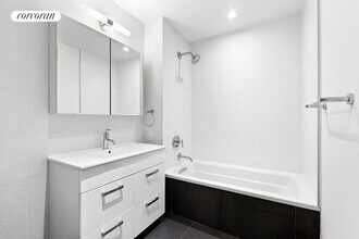 247 N 7th St in Brooklyn, NY - Building Photo - Building Photo